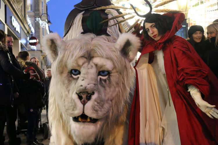 Snow Lion Walkabout Act
