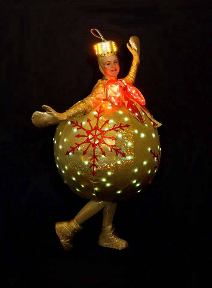 Christmas Bauble Roller Skaters