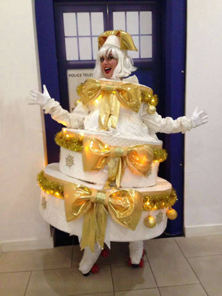 Christmas Cake Roller Skater with LED Lights